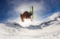 开云体育在线-势如破竹！世界杯头名之争关键战，奥地利碾压匈牙利，维尼修斯带队取胜